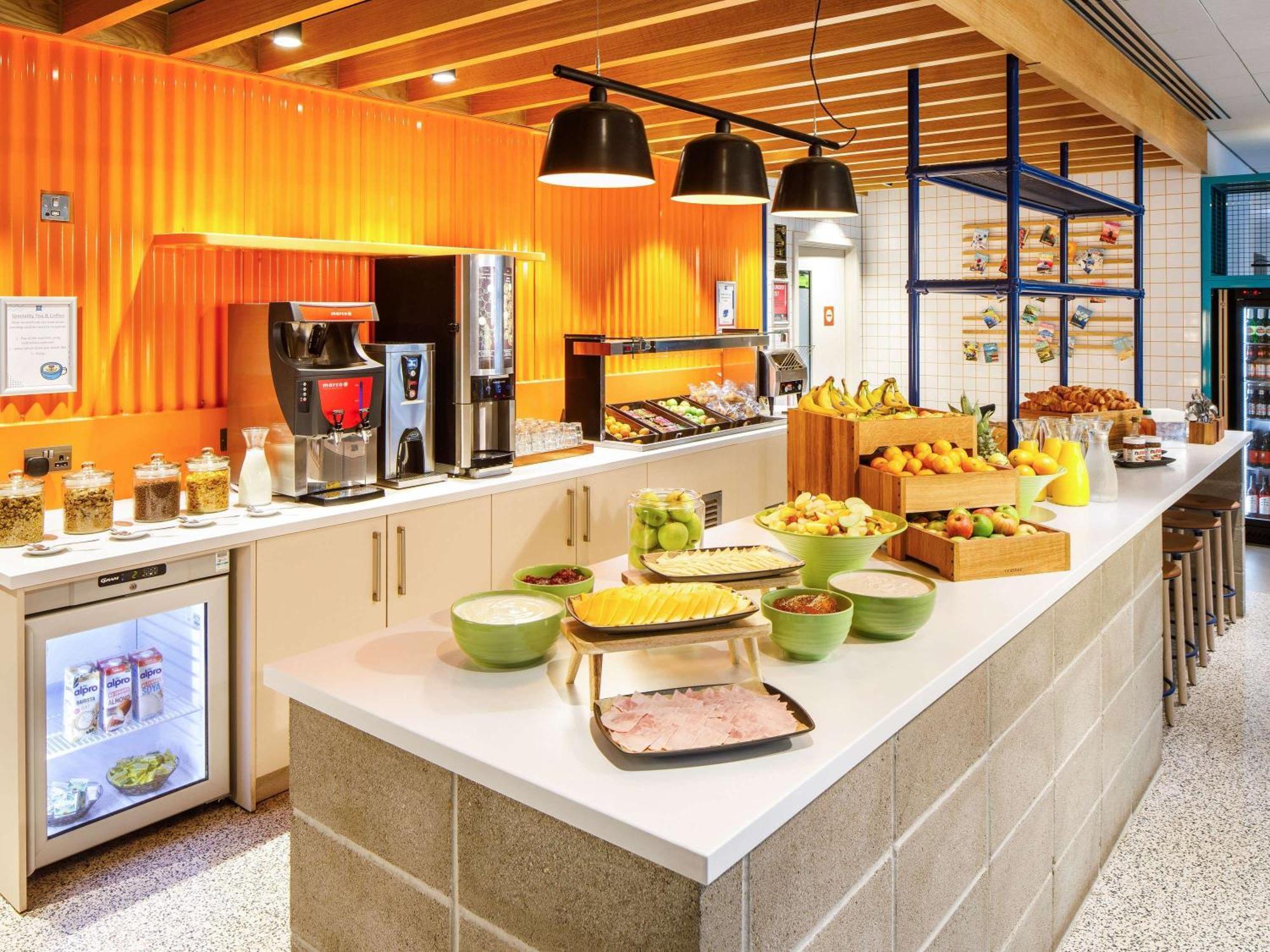 Ibis Budget Manchester Airport T2 霍尔 外观 照片